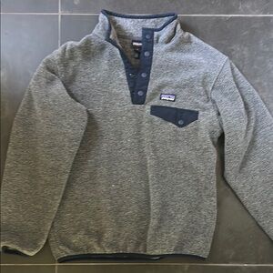 Patagonia Charcoal and navy Fleece Pullover